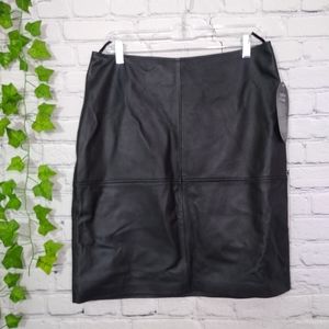 Newport News women's leather skirt 10
